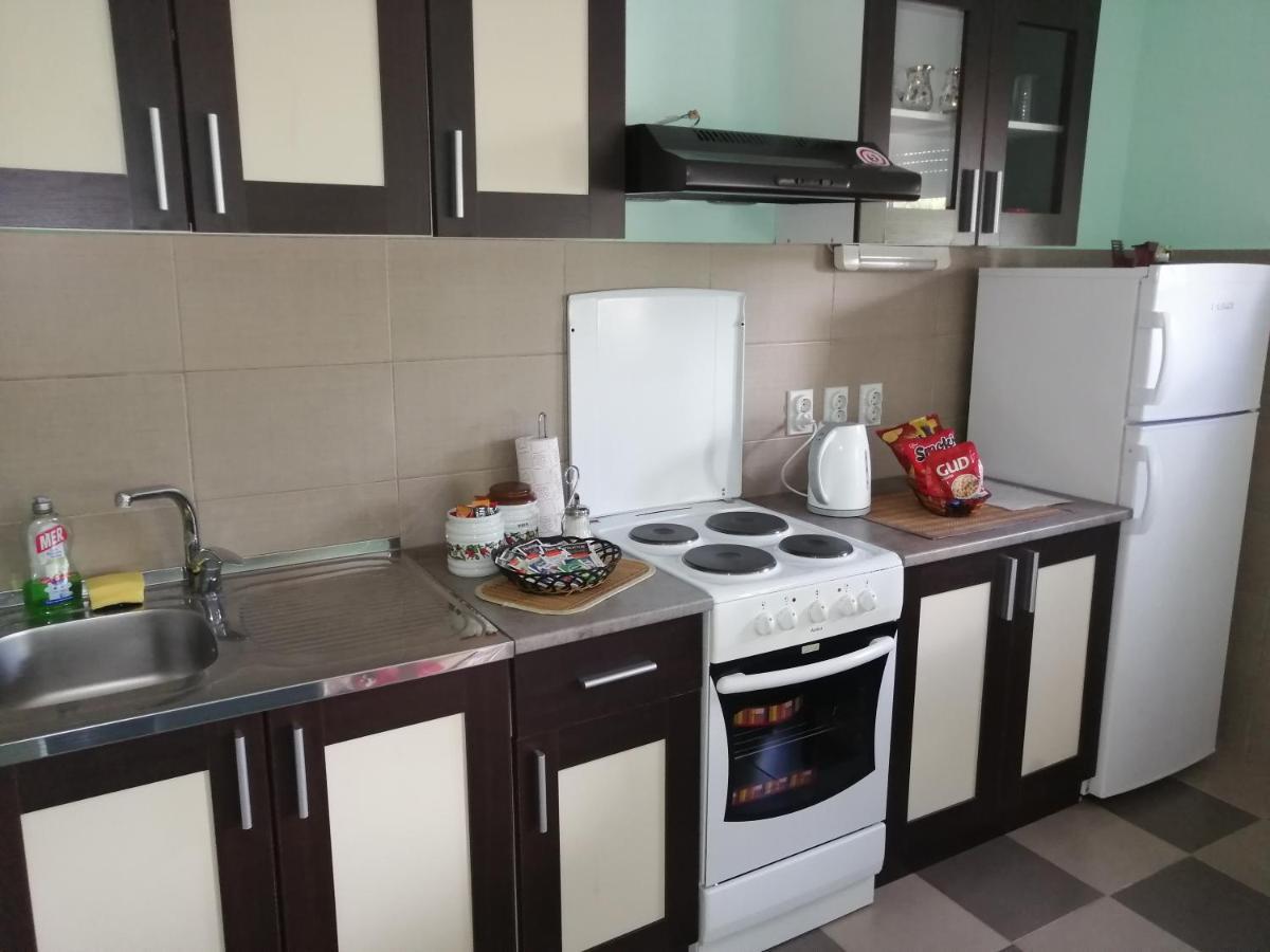 Airport Apartment T&T Surčin Екстериор снимка