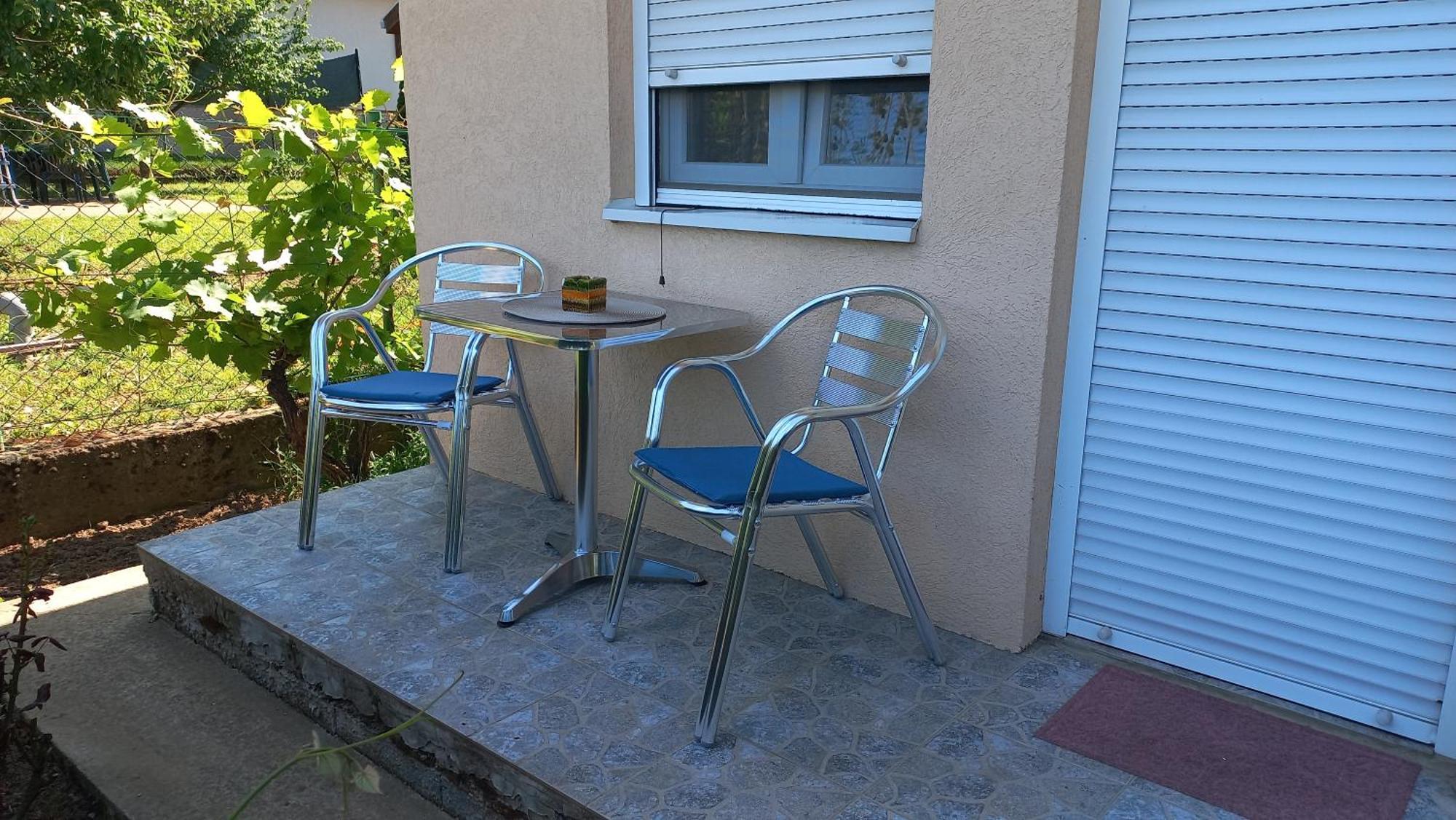 Airport Apartment T&T Surčin Екстериор снимка